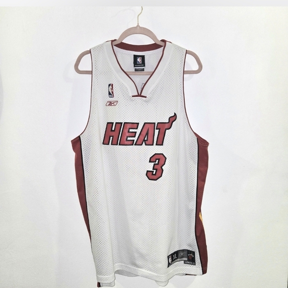 Miami Heat Dwayne Wade #3Basketball Jersey Size XL